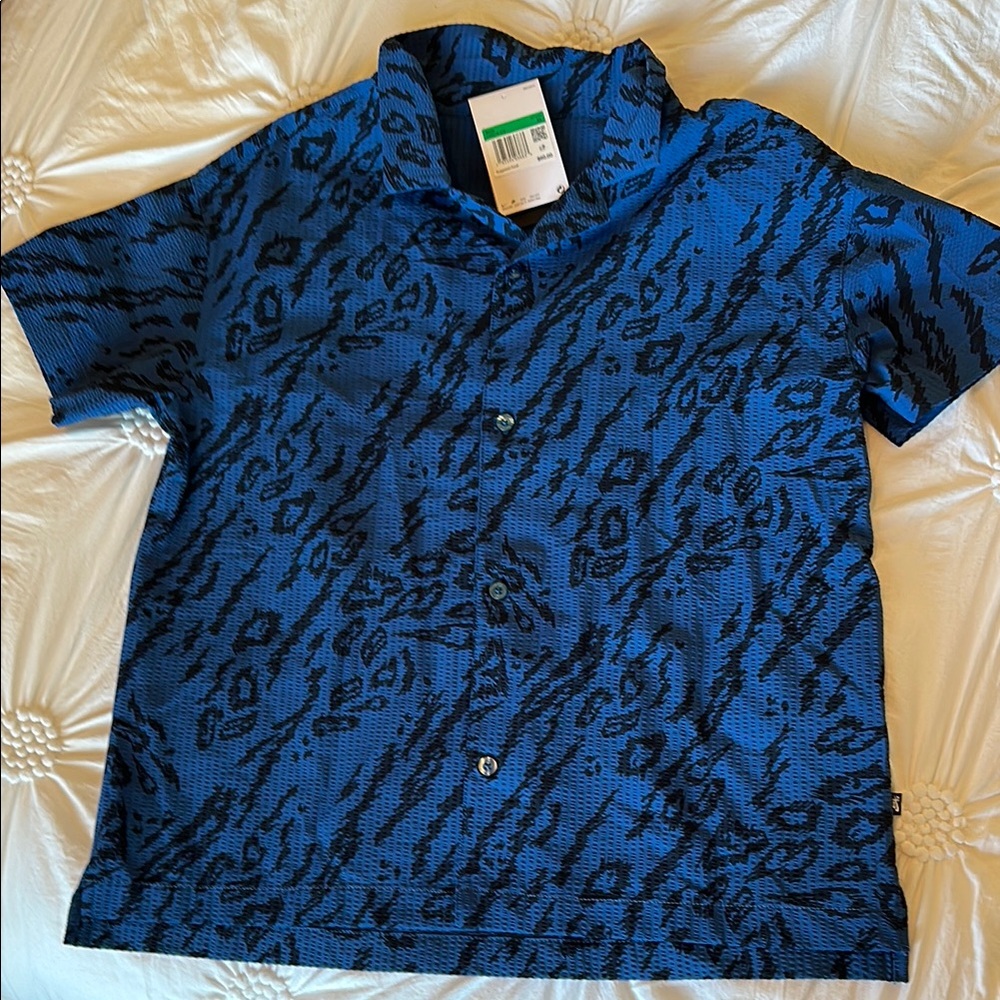 ✅NWT NIKE SB loose fit short-sleeve button down “Hawaiian” shirt. Blue w black.